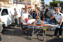 بالصور: إصابة متوسطة لشاب اثر شجار بين مجموعة من الشبان في شارع ييفت بيافا 